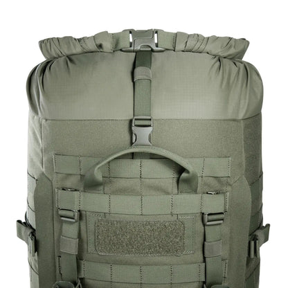 Close-up of the extended snow guard on the Tasmanian Tiger Base Pack 60 FO in olive | TT8846.331